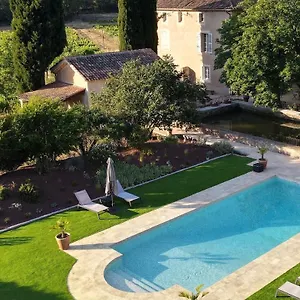 2* Bed & Breakfast Domaine Les Muriers