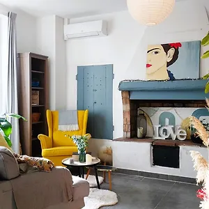 Appartement De L'arche, Châteauneuf-de-Gadagne
