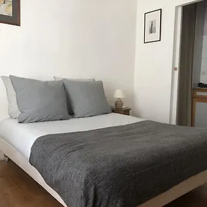 https://ian-lovely-apartment.fr-paris.fr